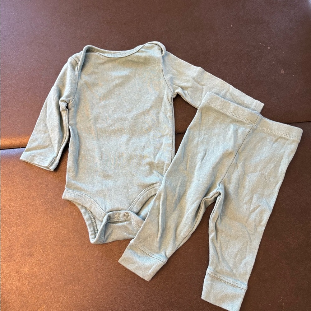 Cloud Island Kids Matching Set in Light Green